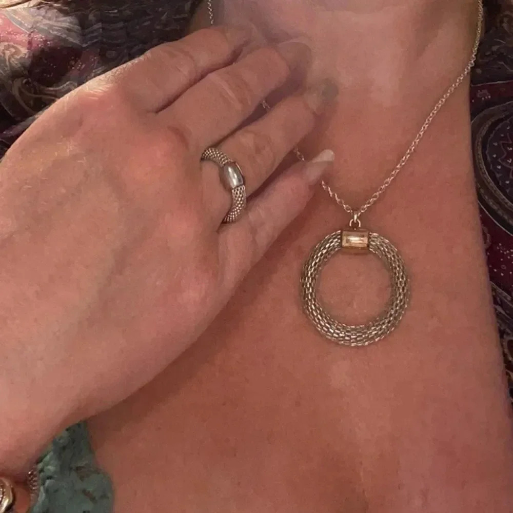 VINTAGE STERLING MESH DONUT SHAPED PENDANT ON 18” CHAIN W BRACELET AND R… - Picture 6 of 15
